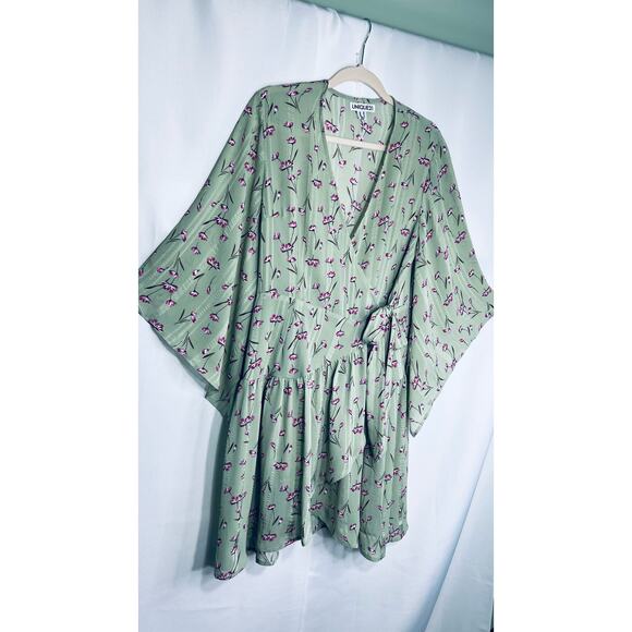 Unique21 Casual Floral Green Wrap Dress - Picture 7 of 14